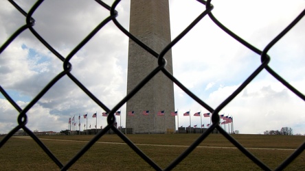 Washington Monument prior to scaffolding construction [01]