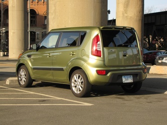 Kia Soul in Shockoe Bottom parking lot [01]