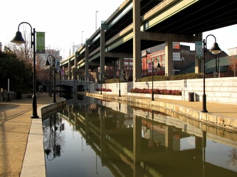 Canal Walk through Shockoe Bottom [05]