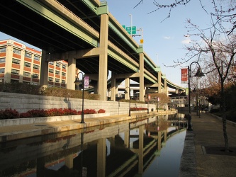 Canal Walk through Shockoe Bottom [04]