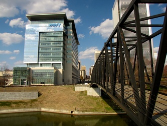 Footbridge over the Canal [04]