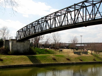 Footbridge over the Canal [01]