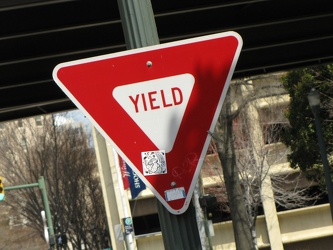 Yield sign