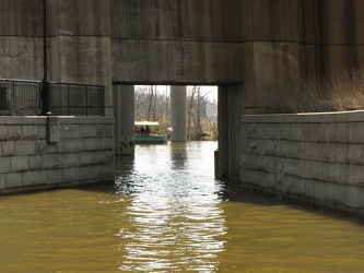 Richmond floodwall opening for Canal [02]