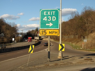 Interstate 68, Exit 43D