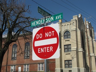 Intersection of Bedford Street and Henderson Avenue