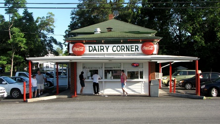 Pack's Dairy Corner [01]