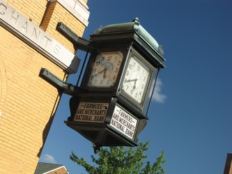 Farmers and Merchants' Bank clock [02]