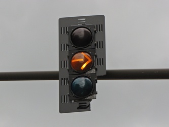 Damaged traffic signal in Evanston, Illinois [01]