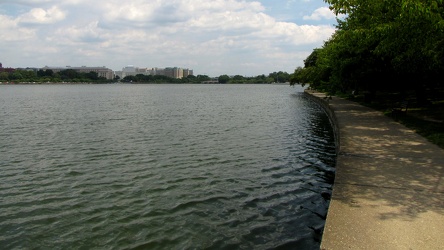 Path along the edge of the Tidal Basin