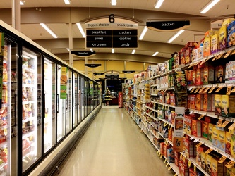 Aisle 6 at Four Corners Safeway