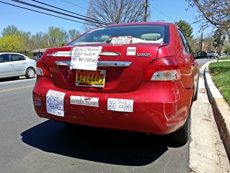 Car on Hewitt Avenue