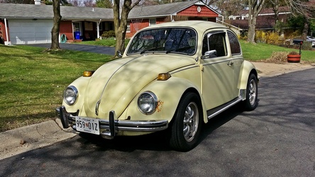 Volkswagen Beetle on Blair Stone Lane [01]