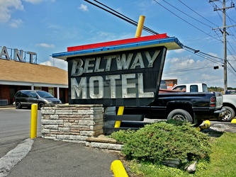 Beltway Motel sign