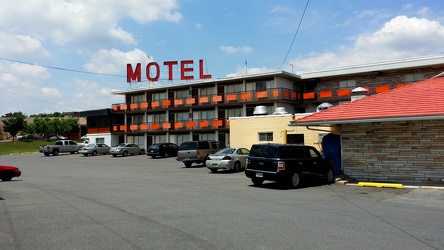 Beltway Motel guest building [02]