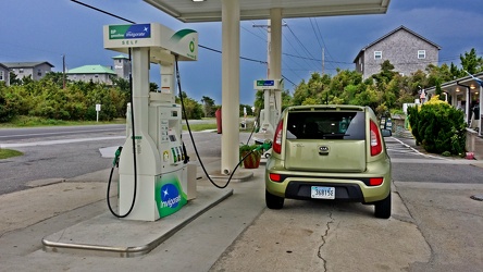 Kia Soul filling up at Askins Creek Store