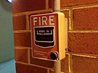 Fire alarm pull station at New Street parking garage [01]