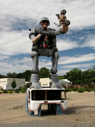 Robot Cyborg Muffler Man [01]