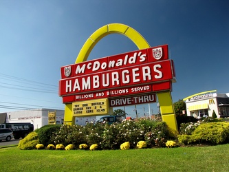 Vintage McDonald's sign in Magnolia, New Jersey [01]