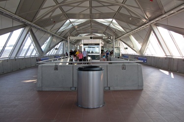 Mezzanine at Tysons Corner station