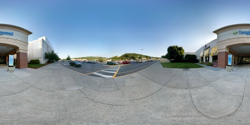 Main entrance at northeastern end of Tanglewood Mall