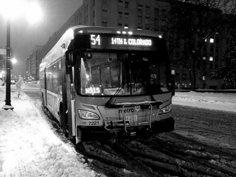 Metrobus 7221 at L'Enfant Plaza