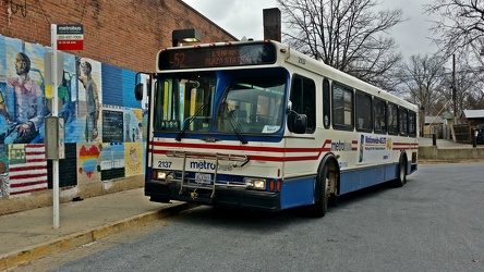 Metrobus 2137 at 14th and Colorado [01]