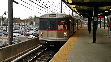 PATCO train arriving at Lindenwold