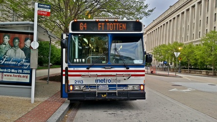 Metrobus 2113 at Federal Triangle [02]