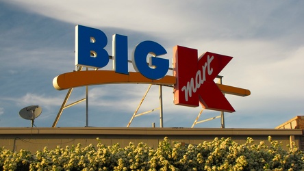 Big Kmart sign [02]