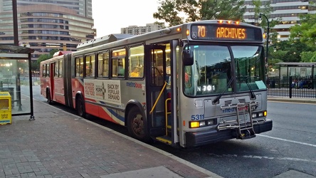 Metrobus 5311 at Silver Spring [02]