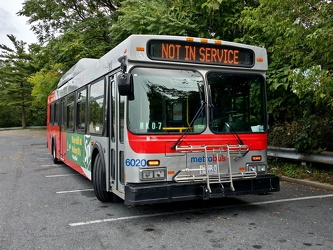 Metrobus 6020 at White Oak Shopping Center [01]