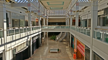 Interior of Owings Mills Mall [02]