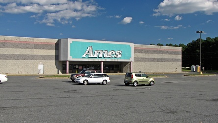 Former Ames store at Diamond Point Plaza [10]