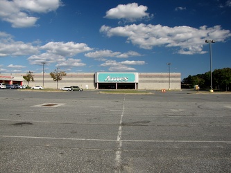 Former Ames store at Diamond Point Plaza [11]