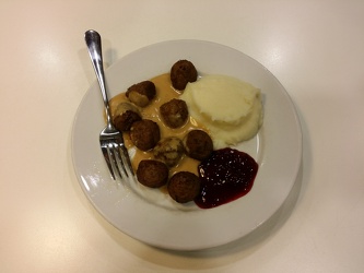 IKEA meatballs and mashed potatoes [02]