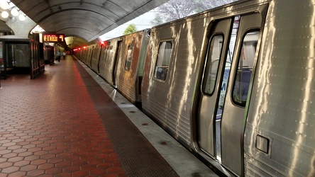 7000-Series train at Fort Totten