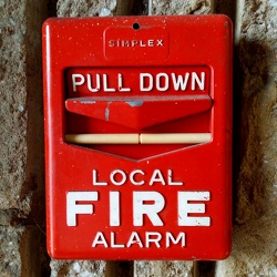 Simplex (Couch) fire alarm pull station [02]