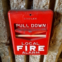 Simplex (Couch) fire alarm pull station [03]