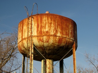 Rusted water tower at Lorton Reformatory [02]