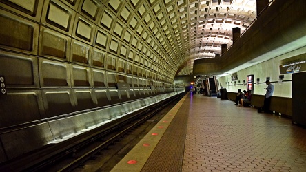 Rosslyn station lower level