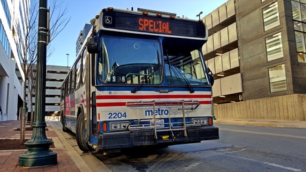 Metrobus 2204 on Dixon Avenue