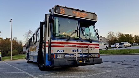 Metrobus 2221 at Greencastle Park and Ride [02]