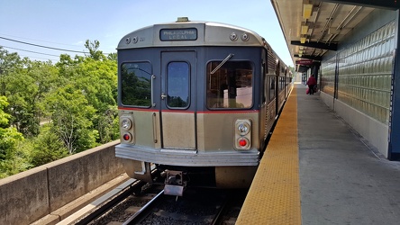 PATCO 281 at Lindenwold