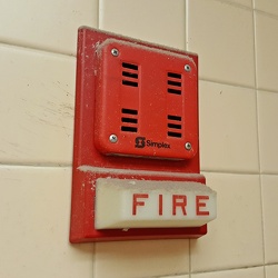 Simplex fire alarm horn and light