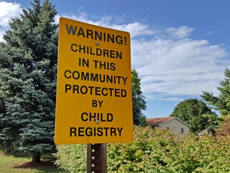 Warning: Children in this community protected by child registry