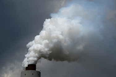 Smokestack at Brunner Island Steam Electric Station [03]