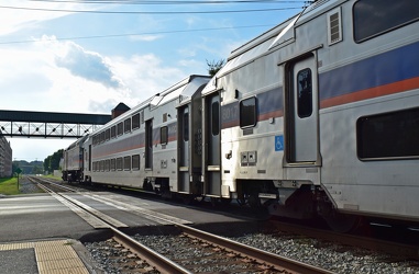 MARC train at Gaithersburg [03]