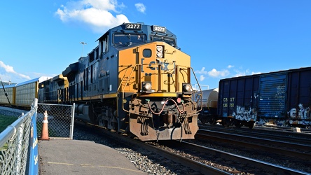 CSX 3277 in Cumberland yard [01]