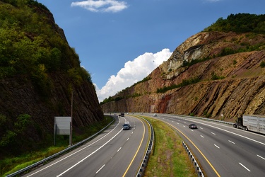 Interstate 68 cut through Sideling Hill [04]